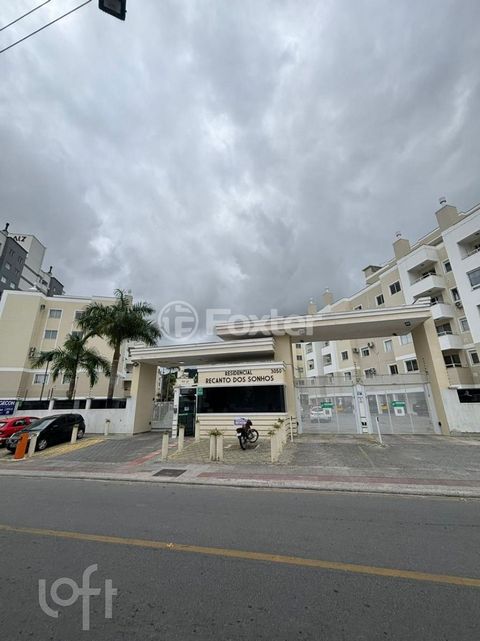 Image 11 - 881734