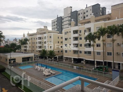 Image 13 - 881752