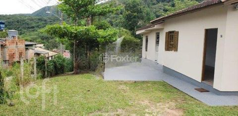 Image 14 - 881753