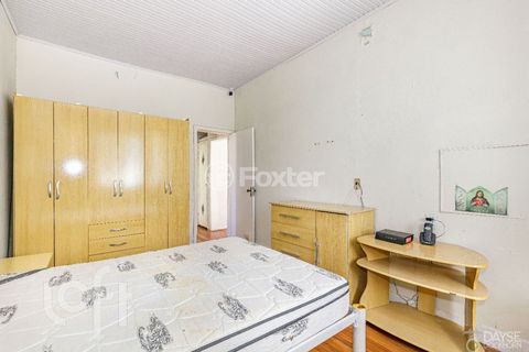 Image 3 - 881761