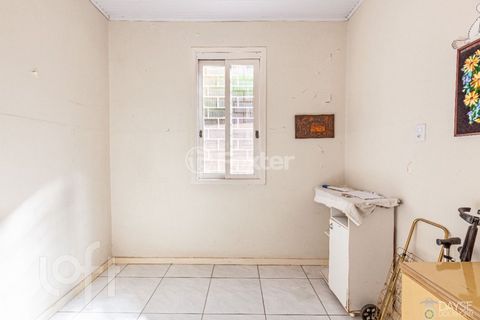 Image 4 - 881761