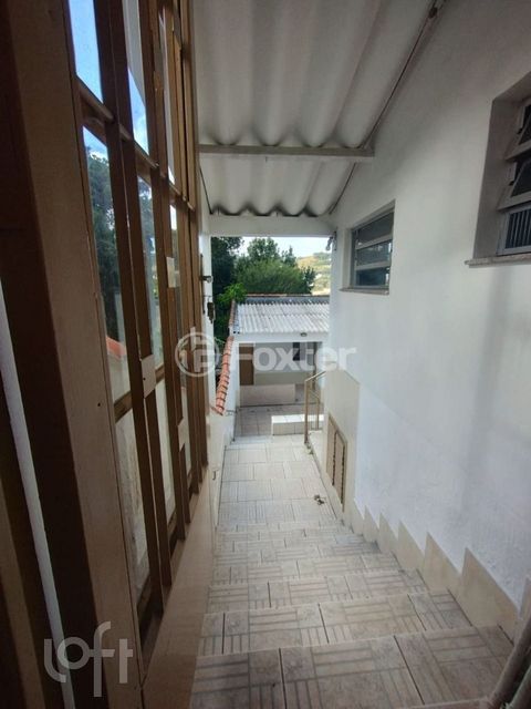 Image 11 - 881770