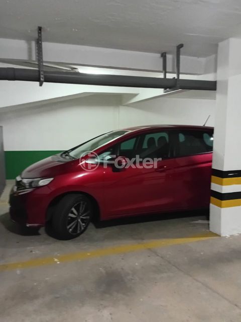 Image 1 - 881771
