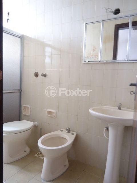 Image 7 - 881784