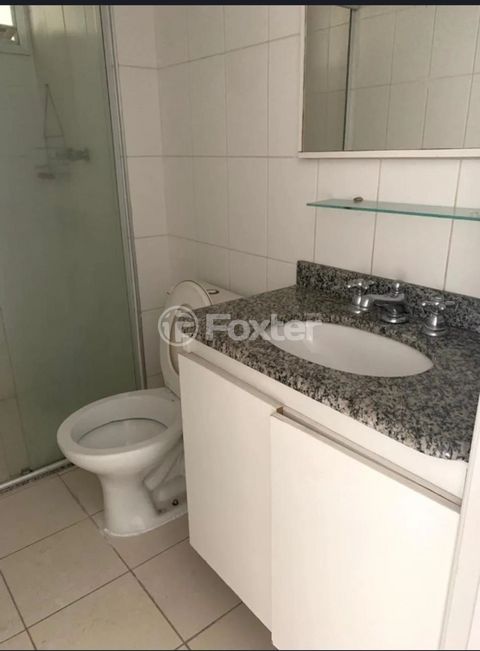 Image 7 - 881910