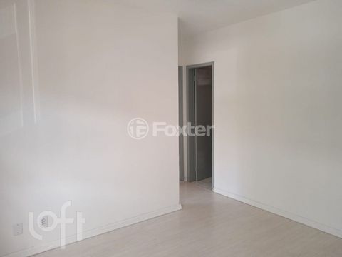 Image 6 - 881911