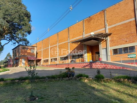 Image 3 - 881970