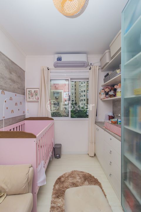 Image 7 - 881978