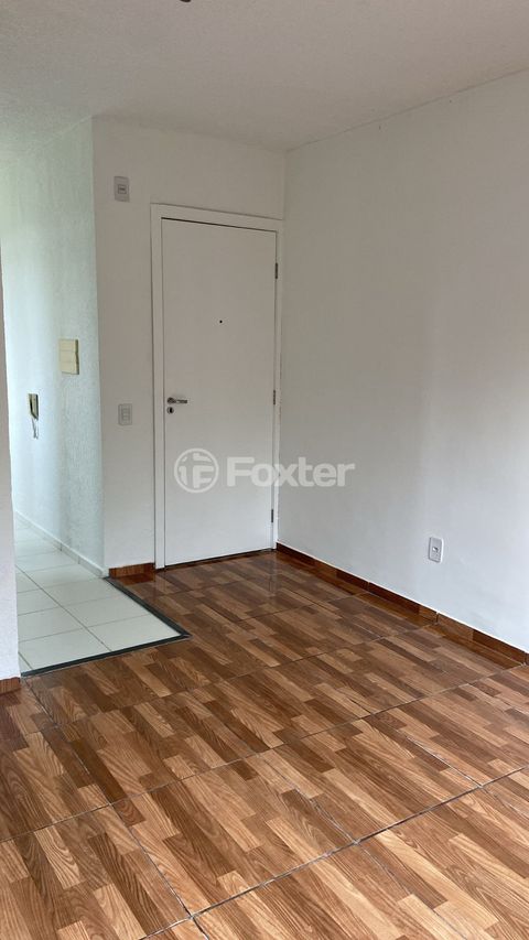Image 3 - 881987