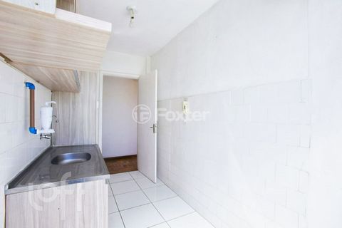 Image 7 - 882025