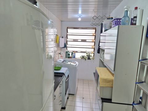 Image 8 - 882031