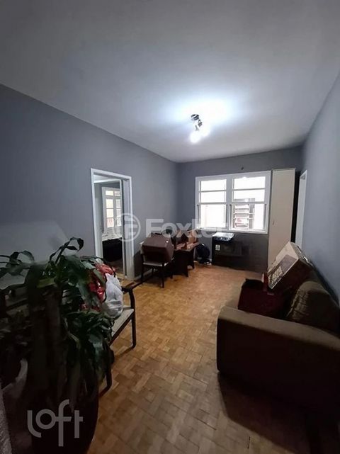 Image 2 - 882034