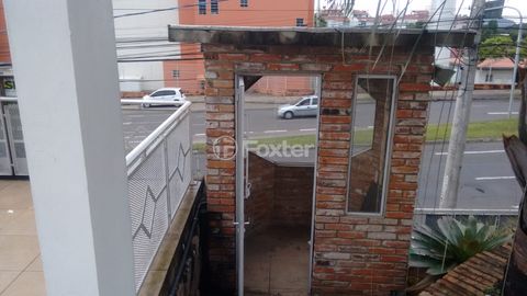 Image 8 - 882045