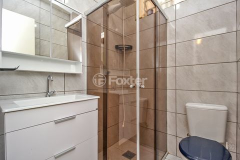 Image 9 - 882114