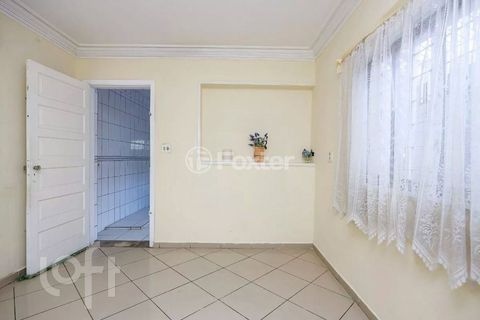 Image 7 - 882119
