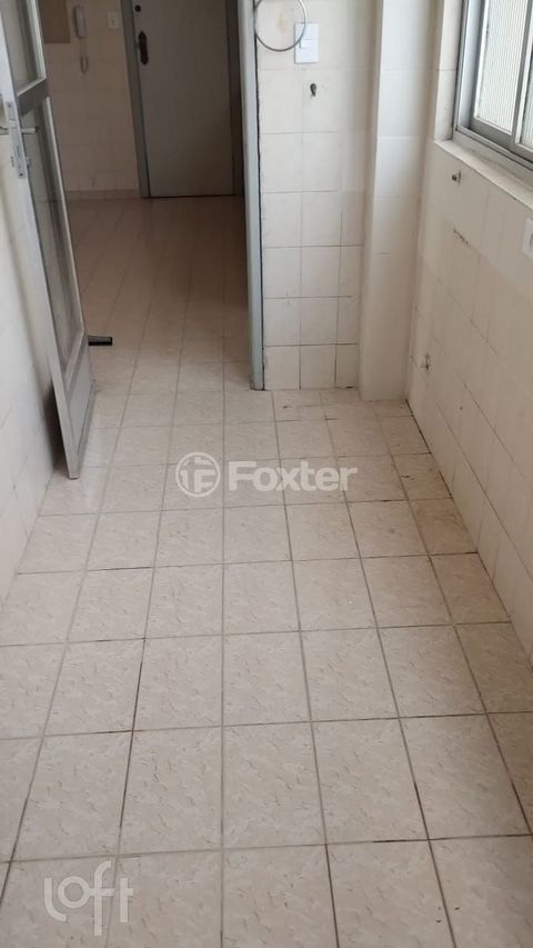 Image 2 - 882127