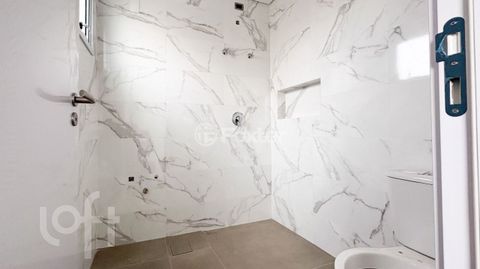 Image 5 - 882130