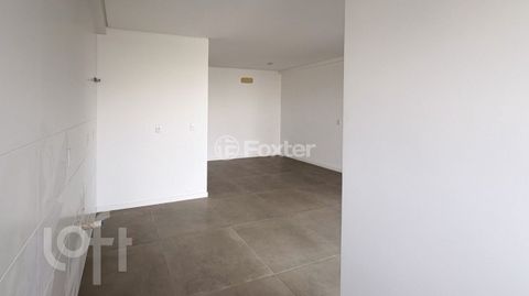 Image 5 - 882131