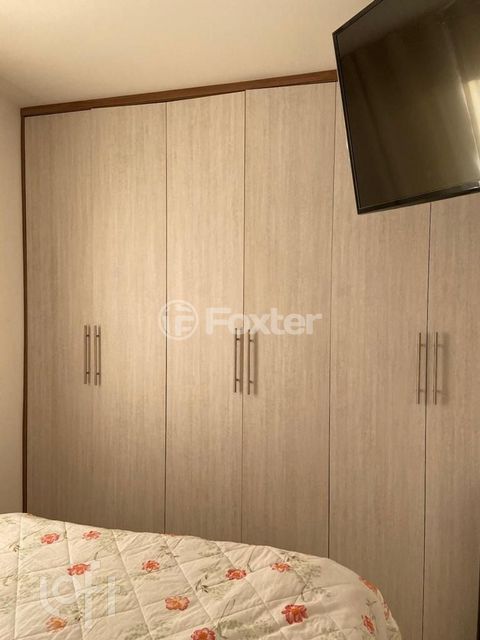 Image 7 - 882134