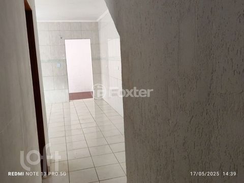Image 5 - 882143