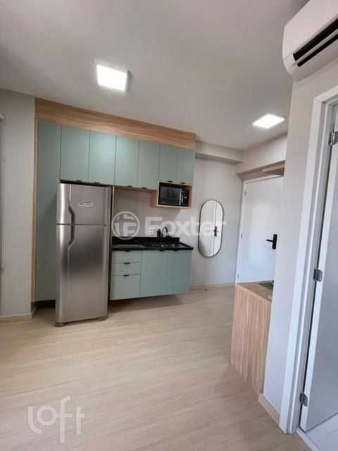 Image 7 - 882171