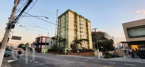 Image 10 - 882182