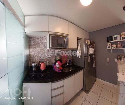 Image 10 - 882218