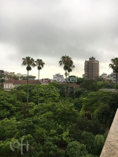 Image 7 - 882236