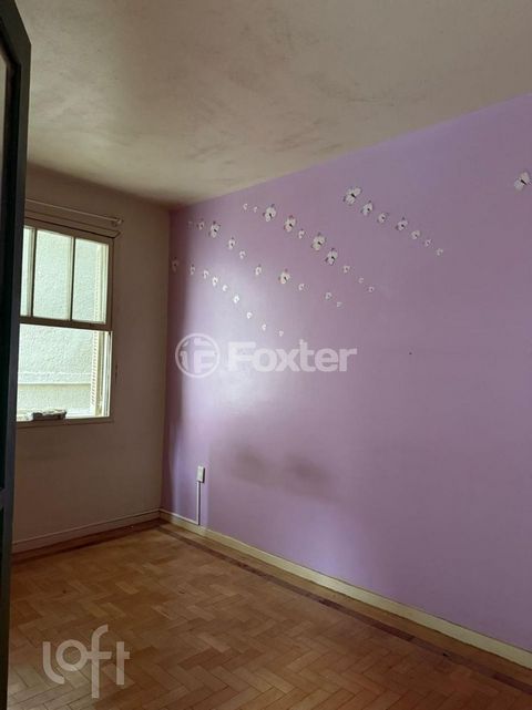 Image 7 - 882257