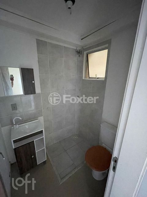 Image 9 - 882262