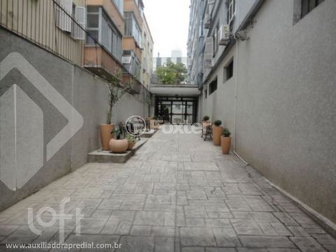Image 5 - 882266