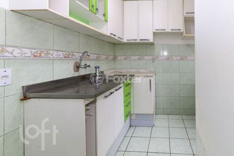 Image 5 - 882276
