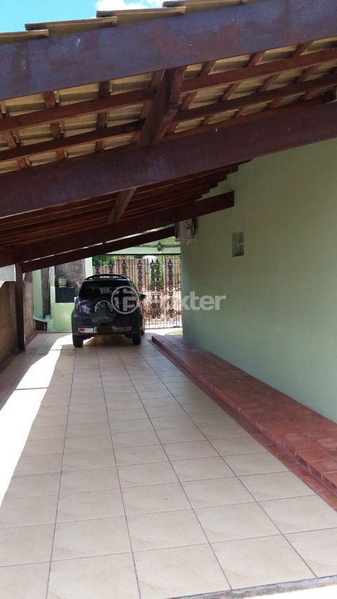 Image 3 - 882283