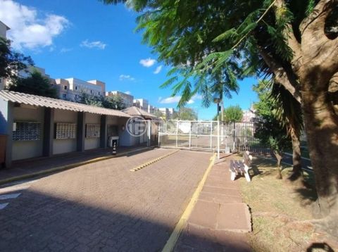 Image 9 - 882314