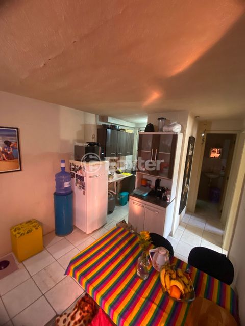 Image 4 - 882314