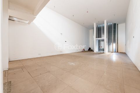 Image 14 - 882316