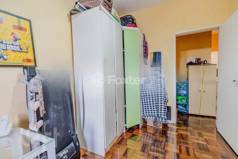 Image 9 - 882319