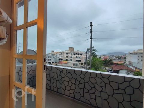 Image 10 - 882361