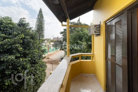 Image 13 - 882413