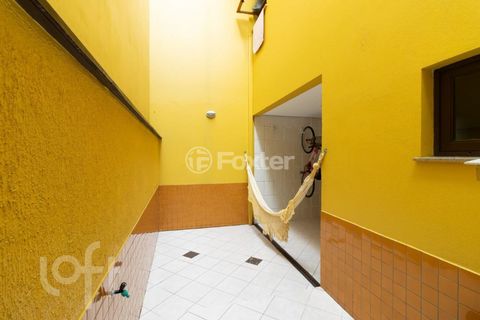 Image 9 - 882413