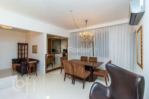 Image 4 - 882415