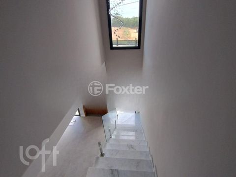 Image 4 - 882452