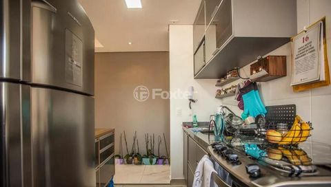 Image 8 - 882464