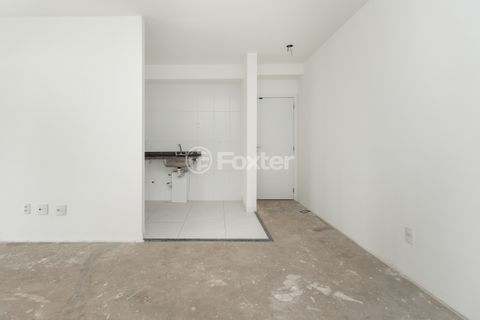 Image 6 - 882486