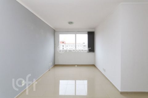 Image 3 - 882504