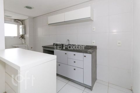 Image 5 - 882504