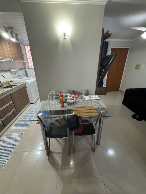 Image 2 - 882512