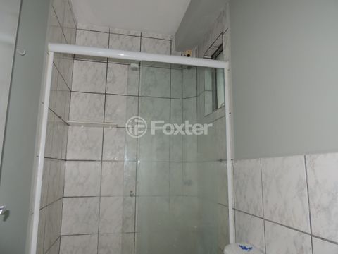 Image 7 - 882515