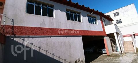 Image 16 - 882517