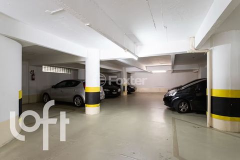 Image 3 - 882523